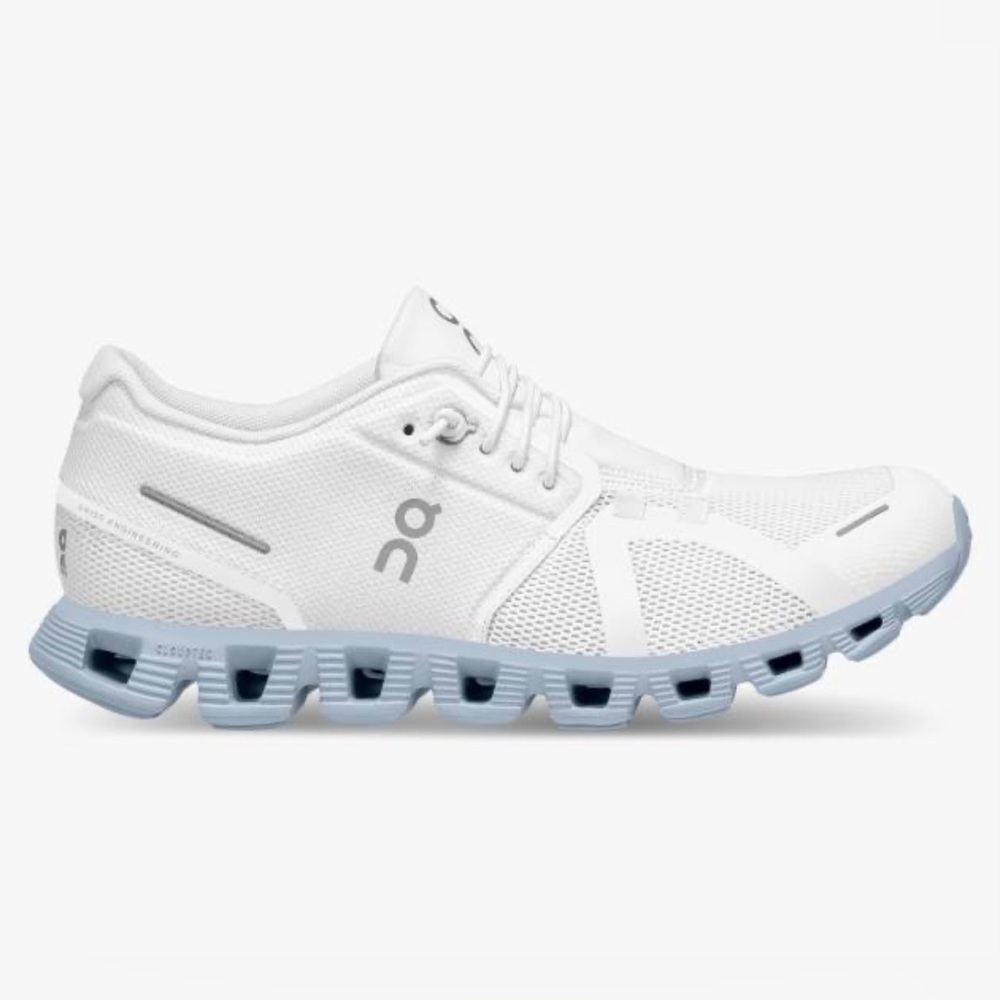 Cloud 5 in White | Chambray